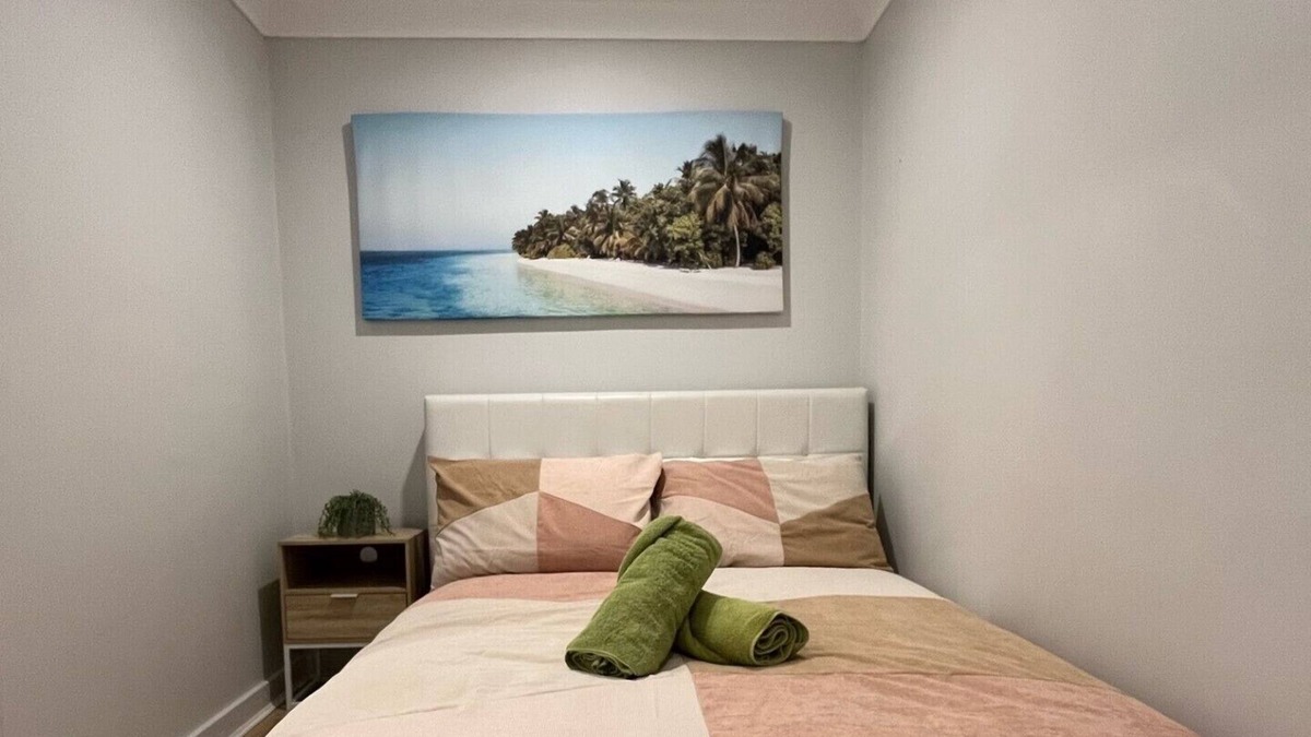 Mayfield Villa | Great Studio in Mayfield!