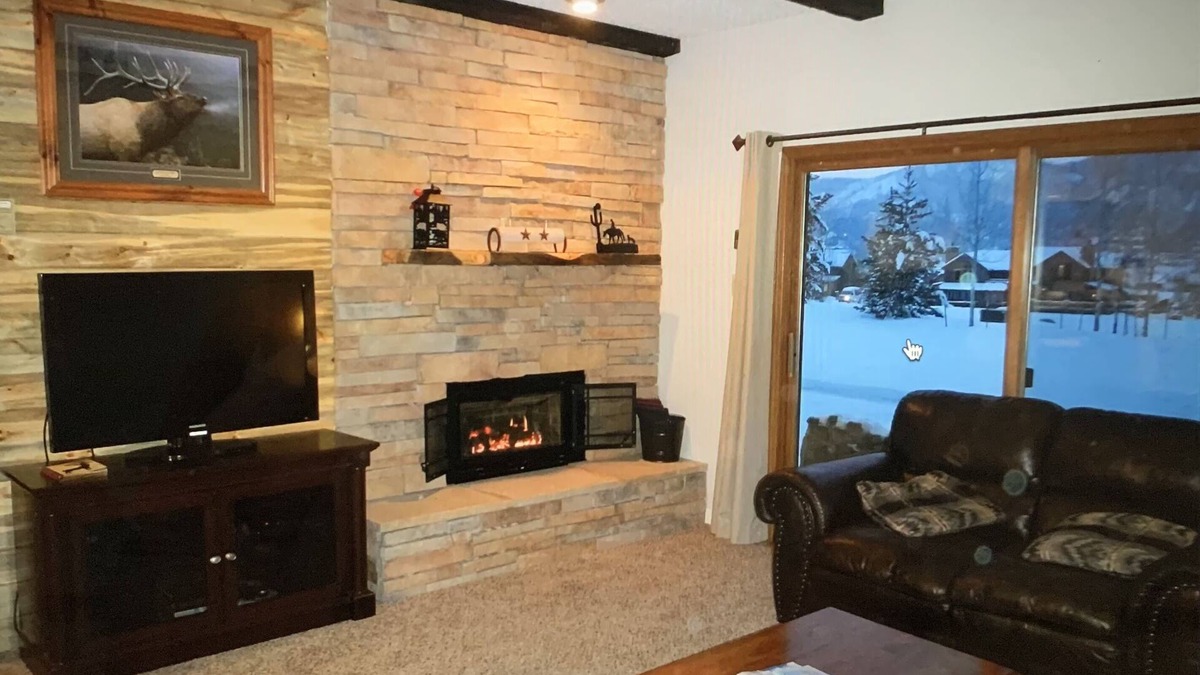 Steamboat Springs Condo | Great Summer Rates at this perfectly located condo with pool and hot tubs!