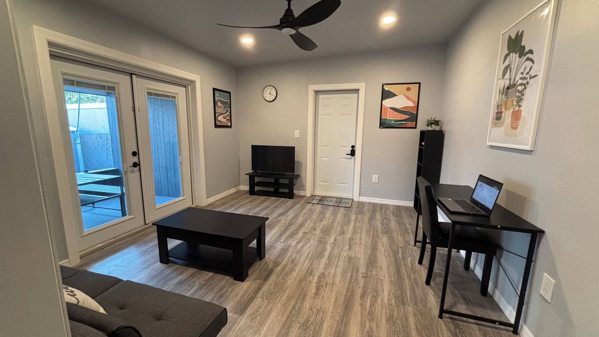 Winter Haven Apartment | 🏖️⭐️GREAT VALUE ⭐️near Legoland🏖️Clean and cozy waterfront apt