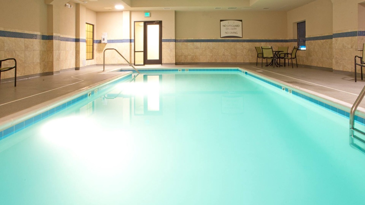 Aquia Harbour Condo | Great Value! Relaxing Retreat in Stafford! Shared Indoor Pool + 24h Business Center