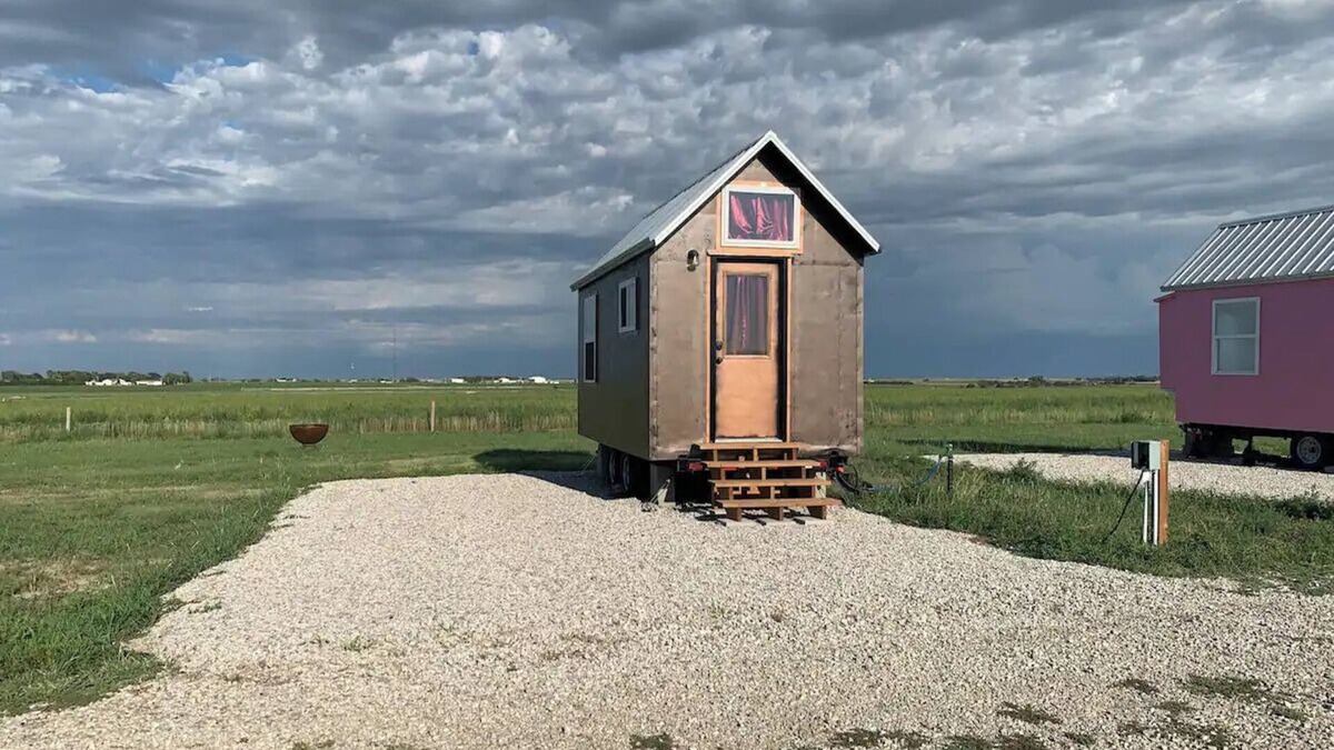 Walker Cabin | Great View Tiny Home - Late Arrivals Welcome
