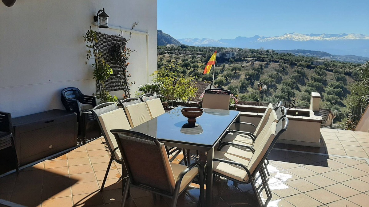 Nivar Cottage | Great villa at the foot of the Sierra de la Huetor 12 km from Granada