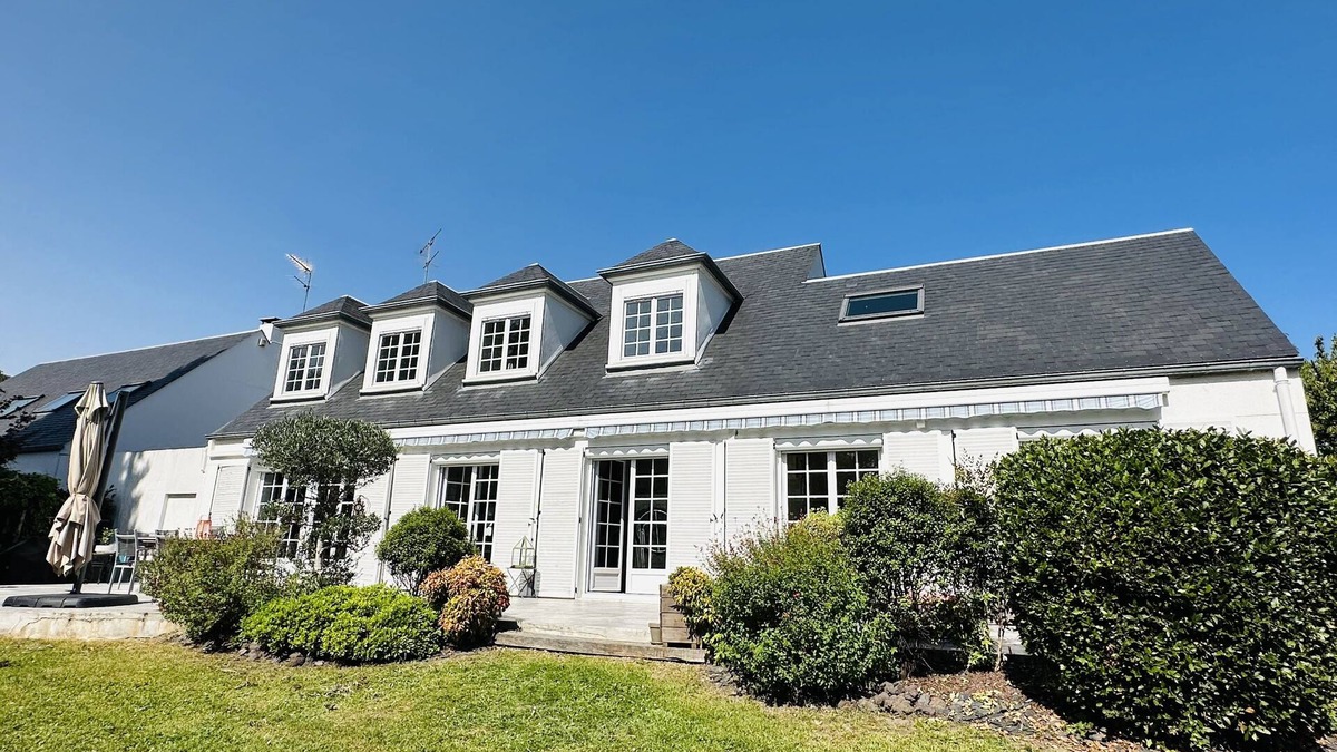 Montlignon House | Great villa for Olympic Games 2024 2400 Sft near Paris