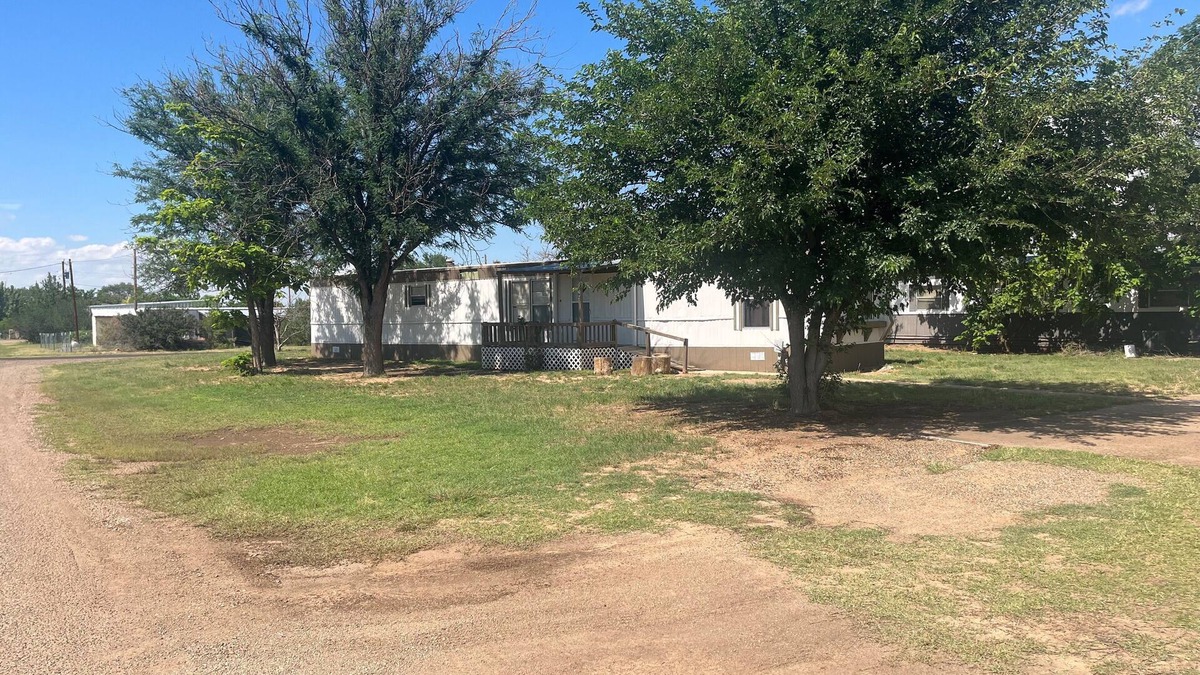 Logan House | Great Weekend Getaway Close to Lake, Hunters Welcome