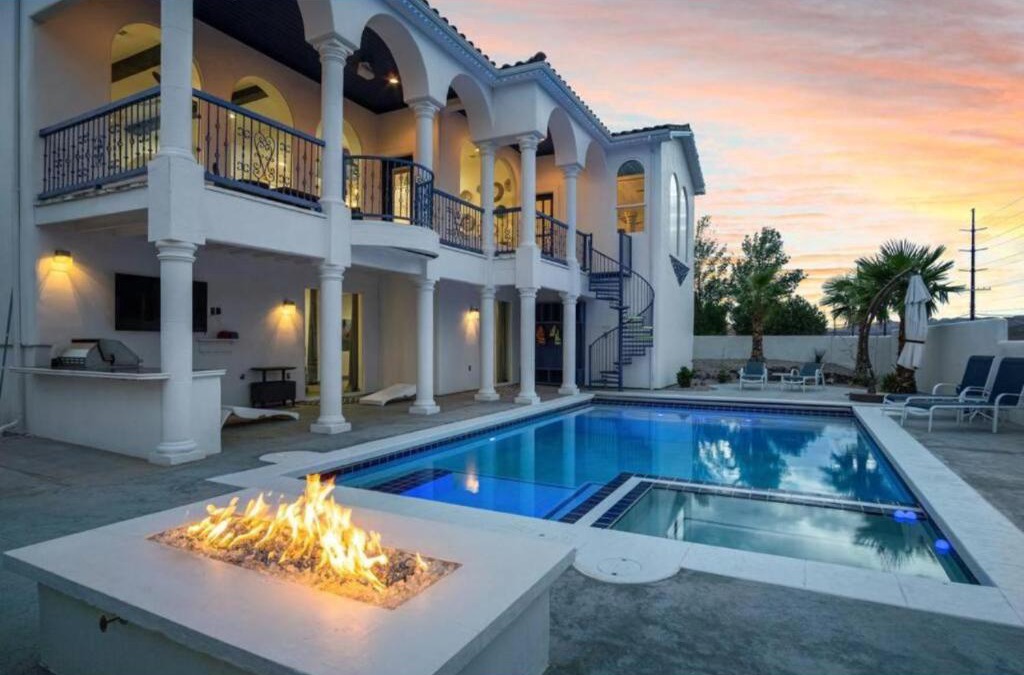 Hurricane House | Greek Goddess, Private Heated Pool and Hot Tub