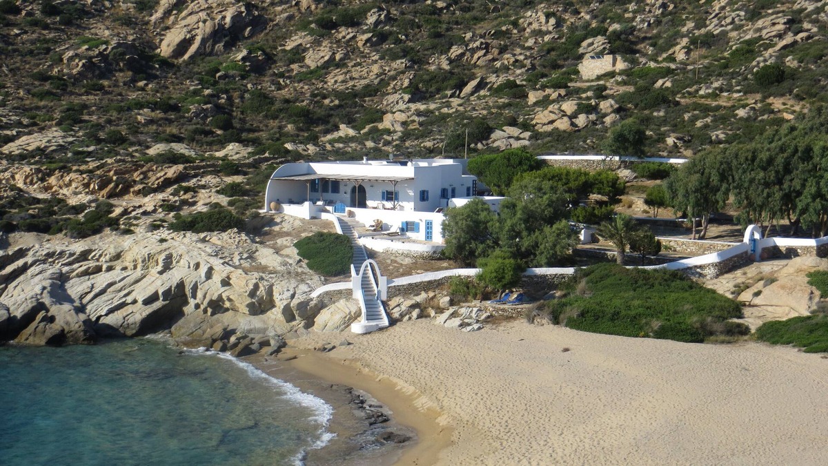 Milopotas House | Greek Island Beach Villa /'Private' Beach