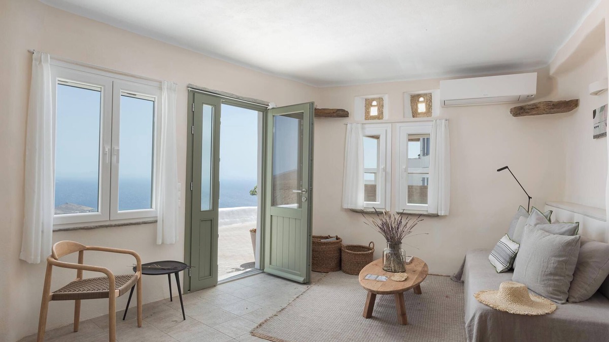 Tinos Town Apartment | Green 2 by Morfes Luxury Apartments