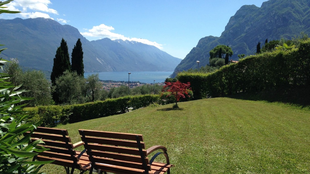 Cologna Apartment | GREEN and PANORAMA: FREE WiFi, PRIVAT PARKING, BBQ, 5MIN DA RIVA D/G AND ARCO