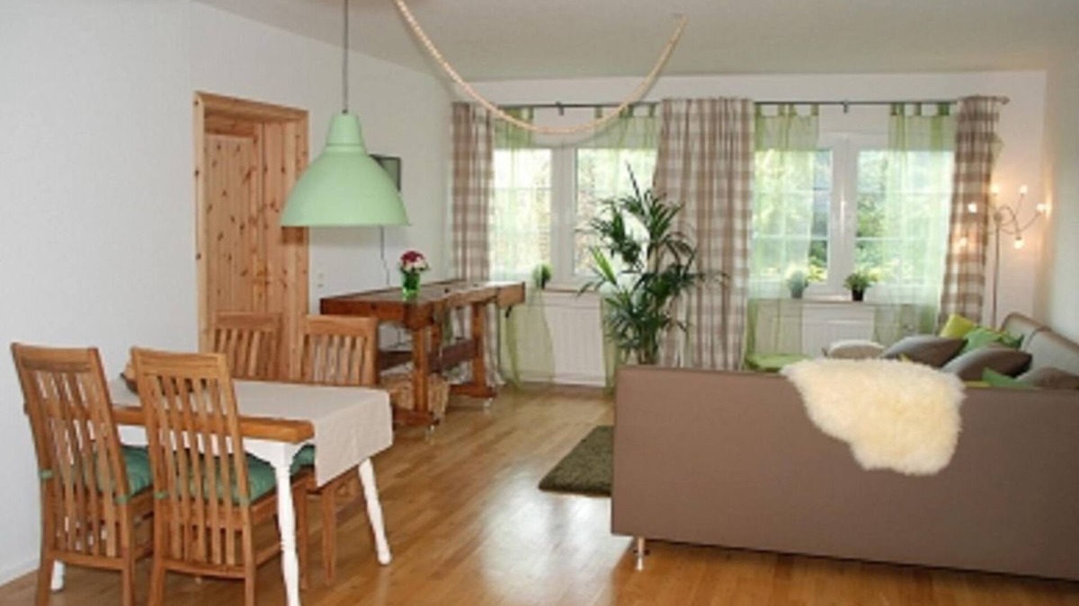 Overath Apartment | Green apartment - Casa Christallina