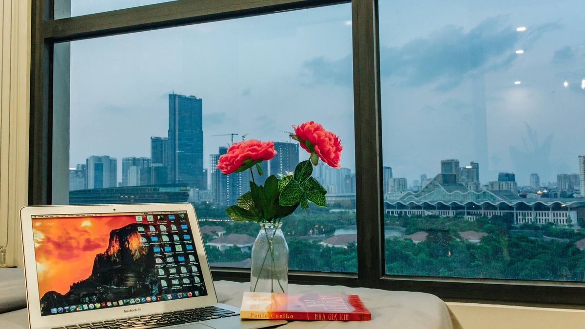 Tu Liem Apartment | #Green Bay Hanoi 3 BR - King bed near JW Marriott