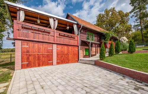 Kraljevec Sesvetski House | Green House