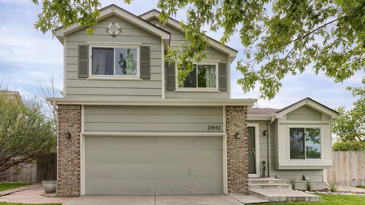 Aurora House | Green Jay House - Large Backyard and Nearby Pool