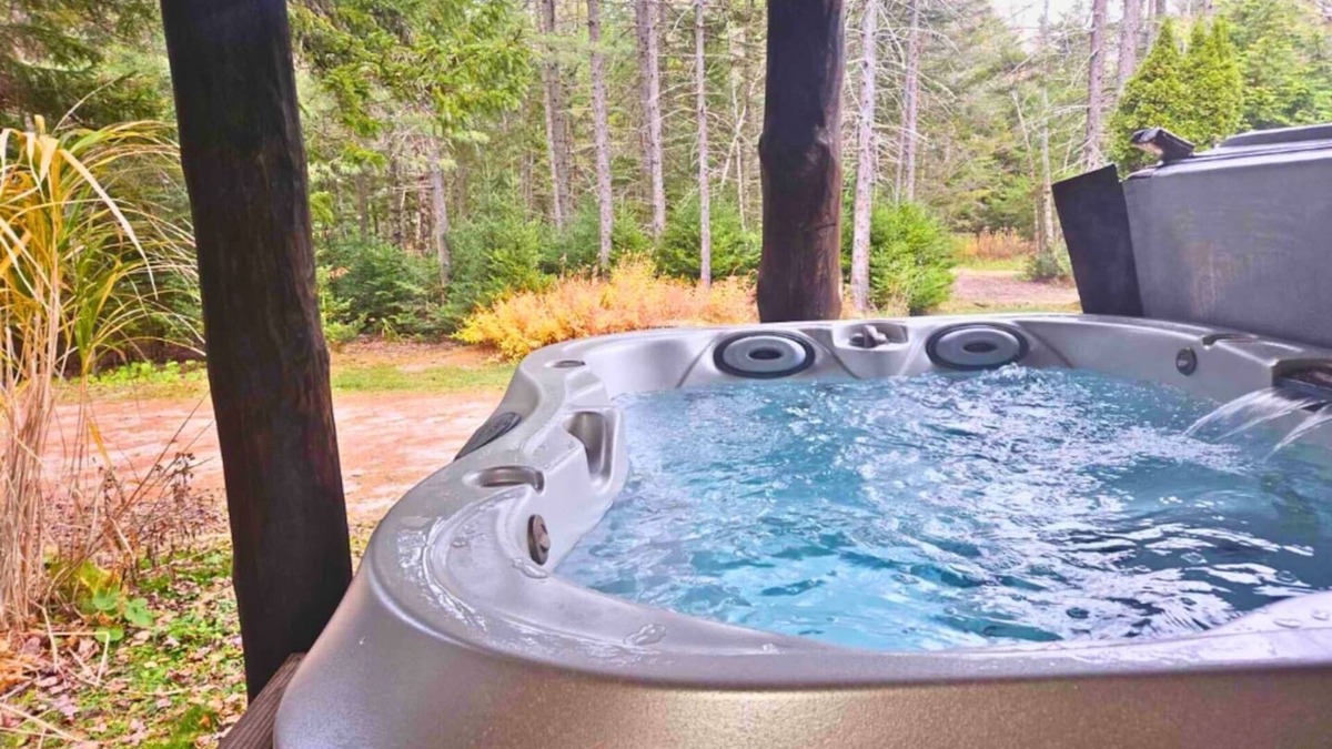 Mount Holly House | Green Mtn Haven Dog Friendly Hot Tub Okemo