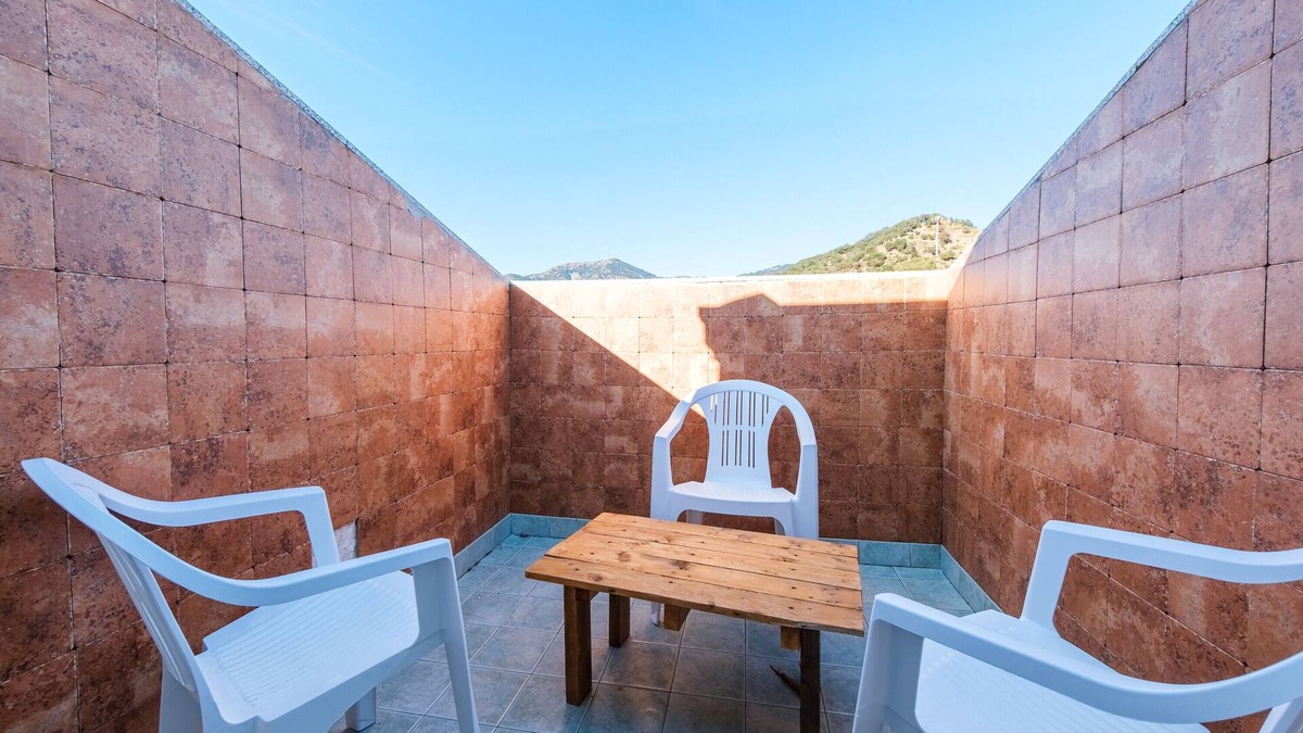 Motta Camastra Apartment | 'Green' Room with Mountain View, Shared Pool and Terrace