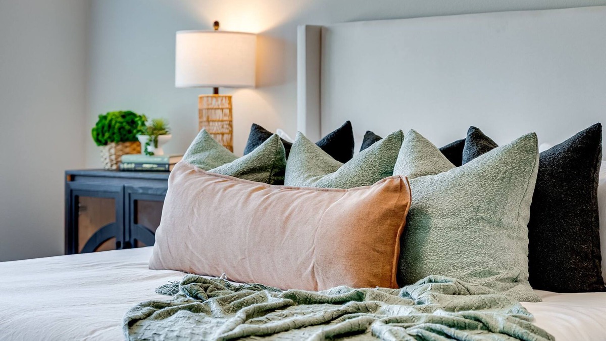 Carver House | Green space & Good Vibes
