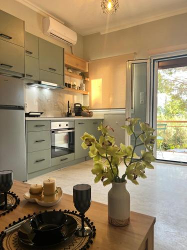 Samos Apartment | Green Studio House