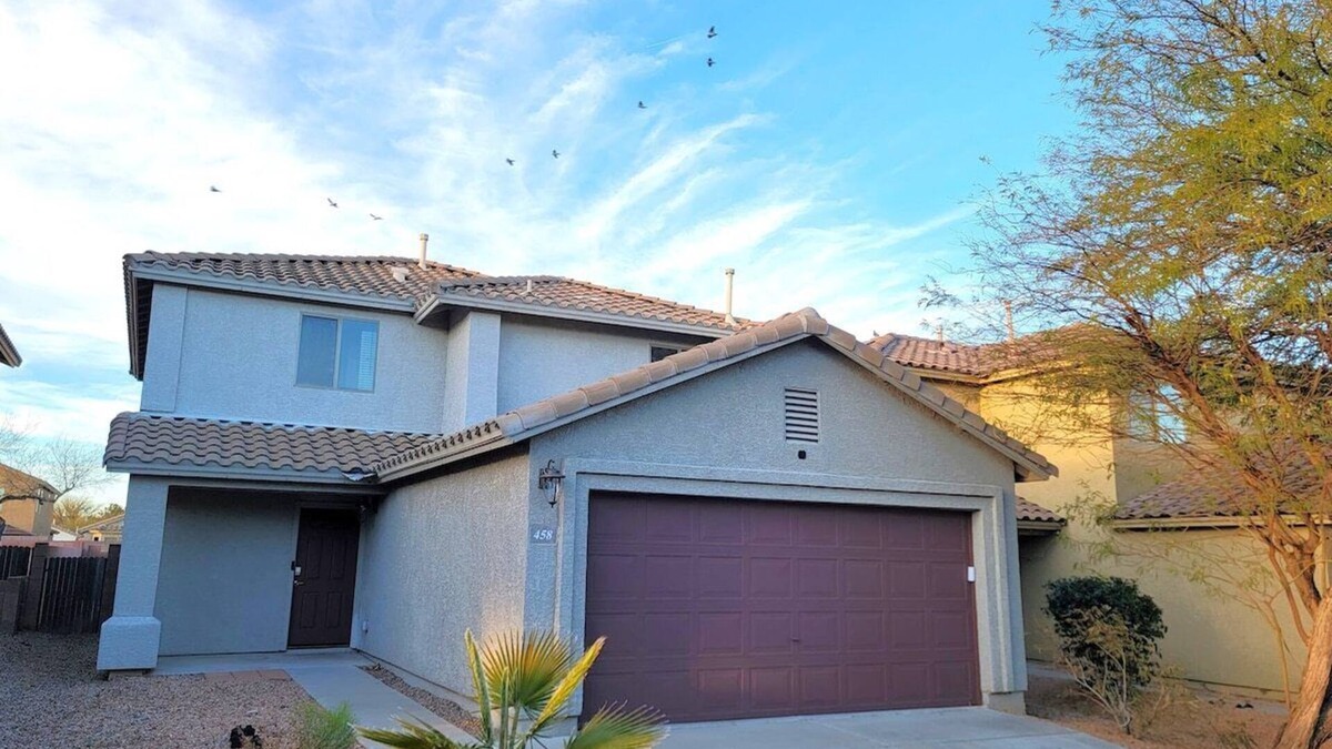 Green Valley House | Green Valley Los Arroyos Home · Modern & Comfortable Residence 4BR/2BA