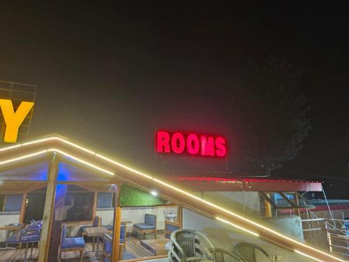 Waknaghat House | Green Valley Waknaghat by Vairagya Hospitality