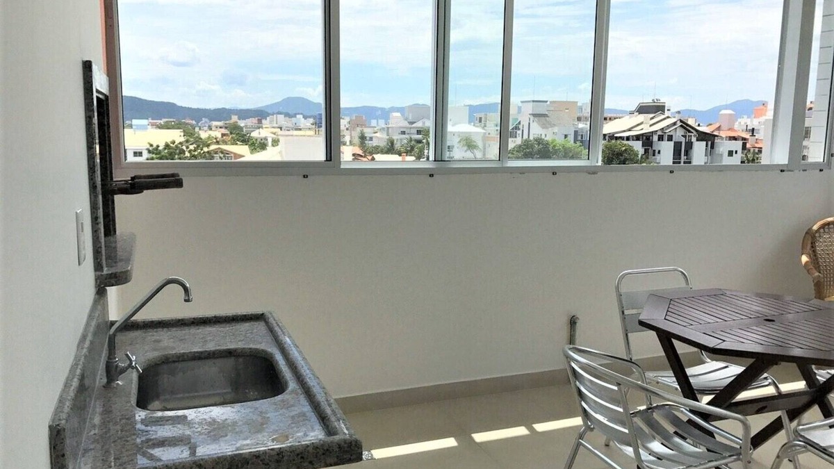 Jurere Apartment | Green Village Penthouse
