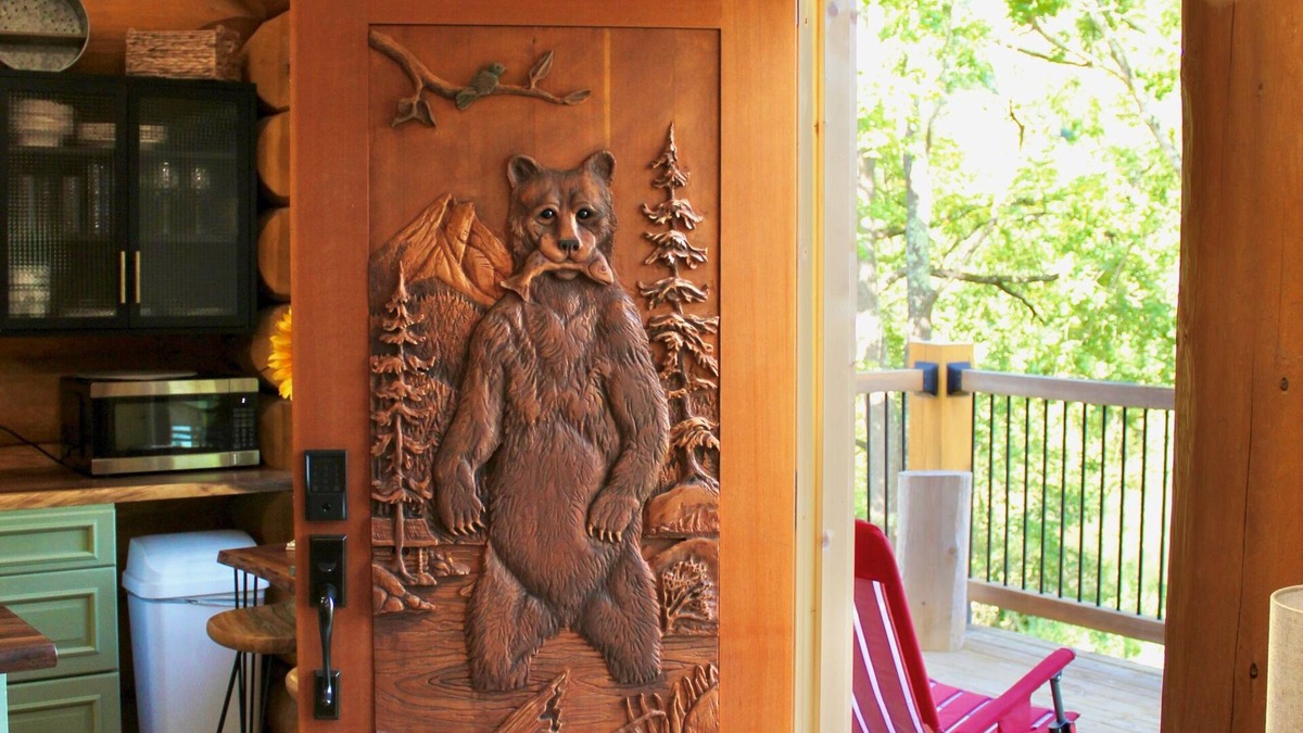 Marlinton Cabin | Greenbrier Riverfront Log Cabin. Unforgettable WV Getaway. River Ridge Retreat