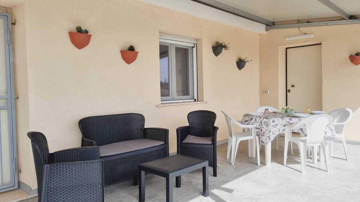Isola di Capo Rizzuto House | GreenHouse|Fenced and air-conditioned detached villa surrounded by greenery