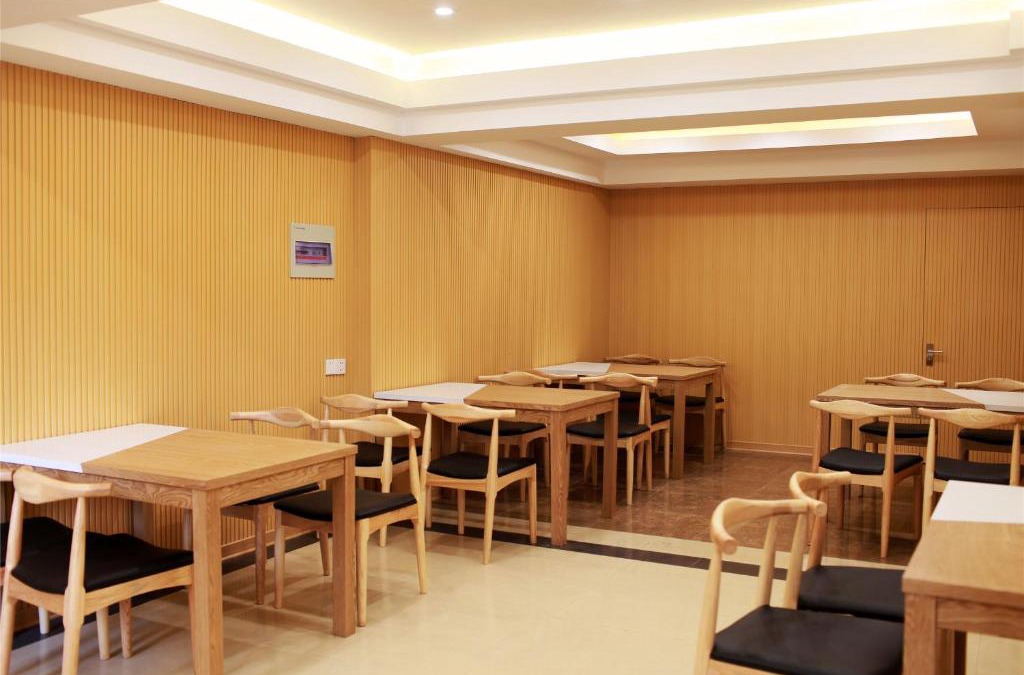 Baoji Hotel | GreenTree Inn Shanxi Baoji Fengxiang Donghu Business Hotel