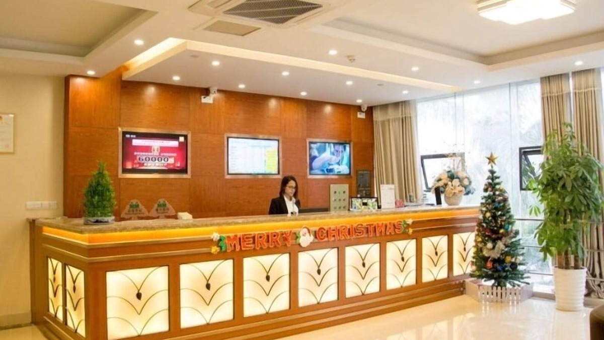 Huanggang Hotel | GreenTree Inn ShenZhen Huanggang Port South Futian Road Express Hotel