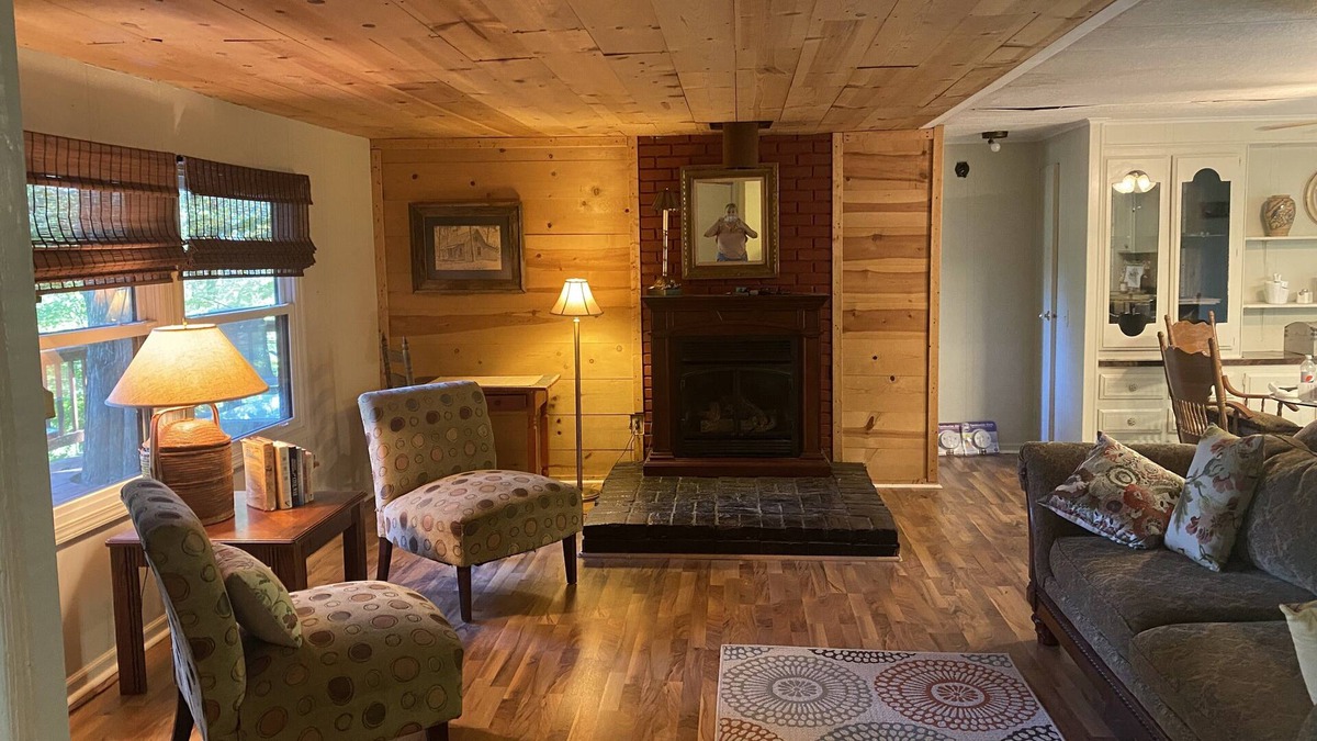 Providence House | Greenwood Lodging and Retreat-Hunters, Families, Groups, Horses, Barn, Dogs