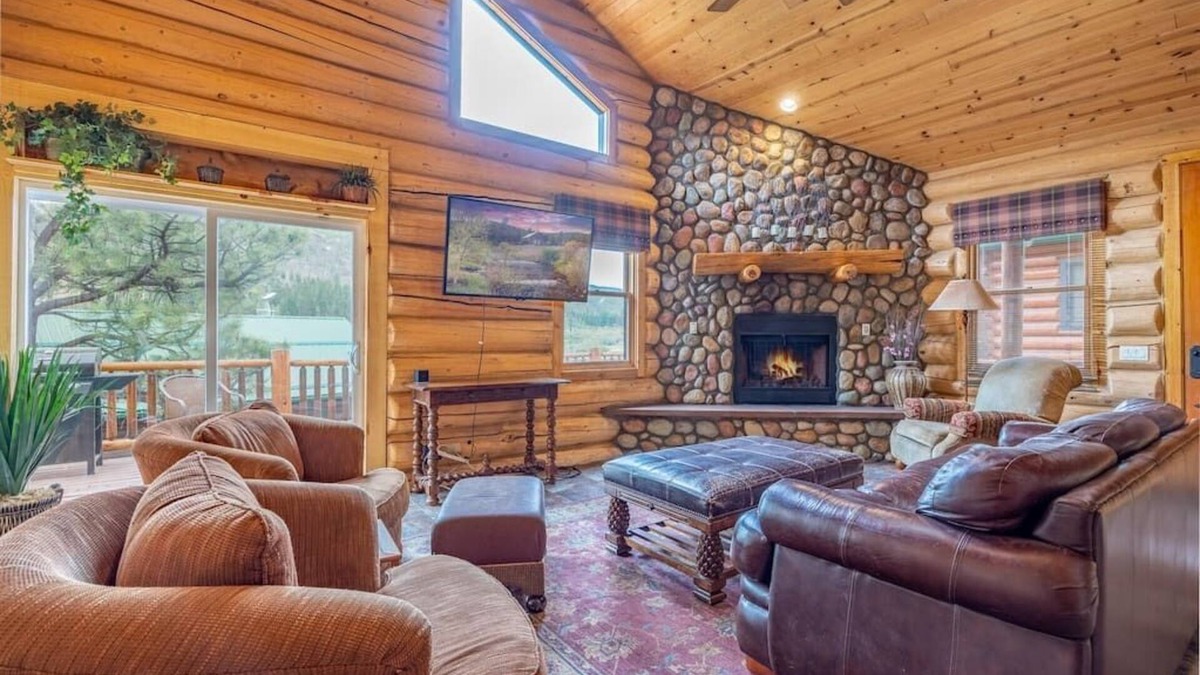 Greer Cabin | Greer Riverside Getaway (Cabin 168)