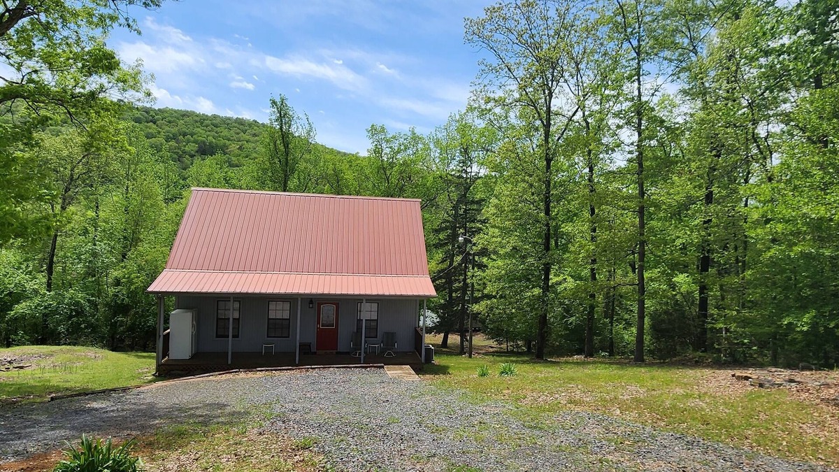 Prim Cabin | Greer's Ferry Lake Cabinn