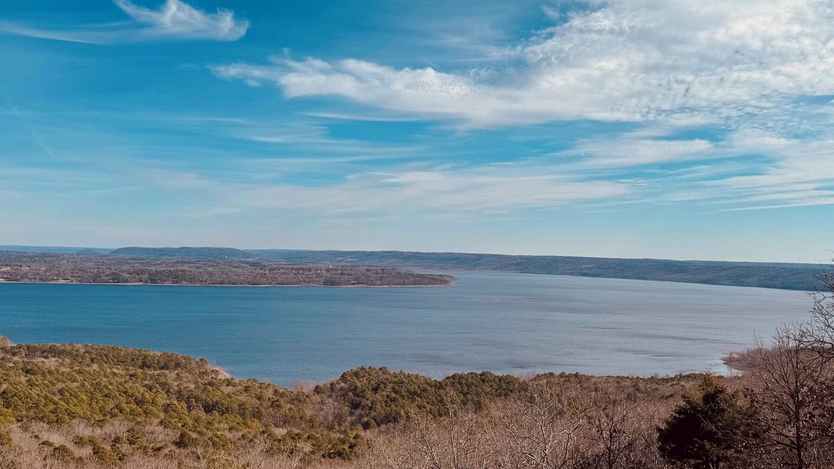 Quitman House | Greers Ferry Lake with Breathtaking lake views and a trampoline for the kids!