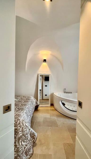 Perinaldo Apartment | Greta’s suite & private spa