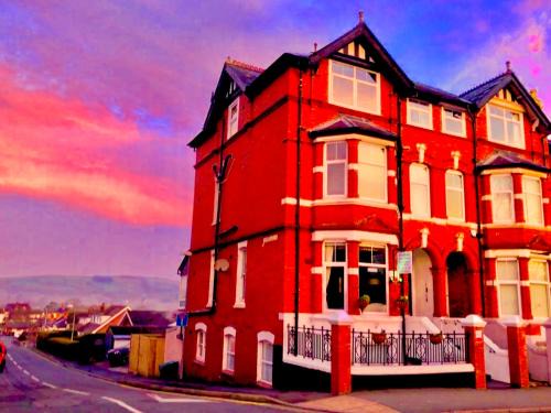Llandrindod Wells House | Greylands Guest House