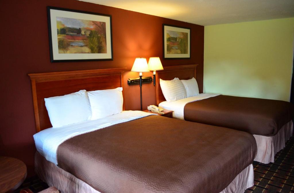 Hillsboro Hotel | Greystone Motel