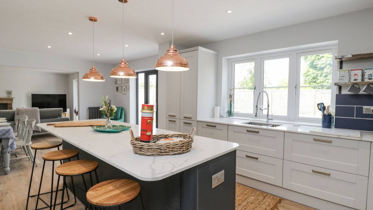 Upton St. Leonards Cottage | Greystones