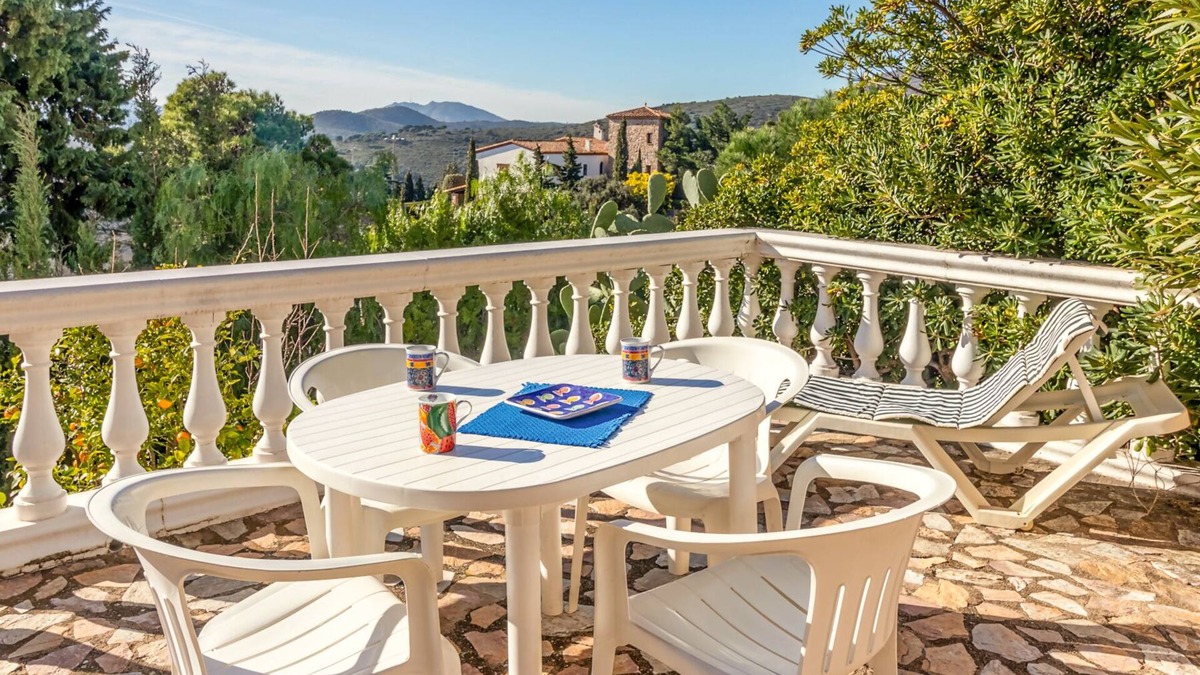 Llanca Apartment | Grifeu 10 - Apartment with terrace
