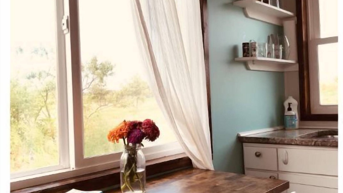 Grinnell House | Grinnell Heritage Tiny House - On Organic Farm