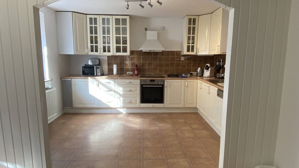 Witzenhausen Apartment | Große Ferienwohnung in Waldrandlage mit Talblick und Südbalkon