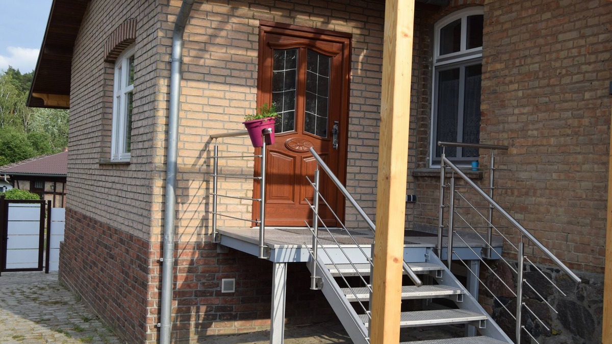 Oberhavel Apartment | Große Ferienwohnung mit Top Ausstattung und Privatem Seezugang