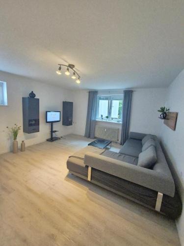 Bad Abbach Apartment | Großzügige 96 qm Wohnung mit 2 Schlafzimmern und großem Wohnzimmer