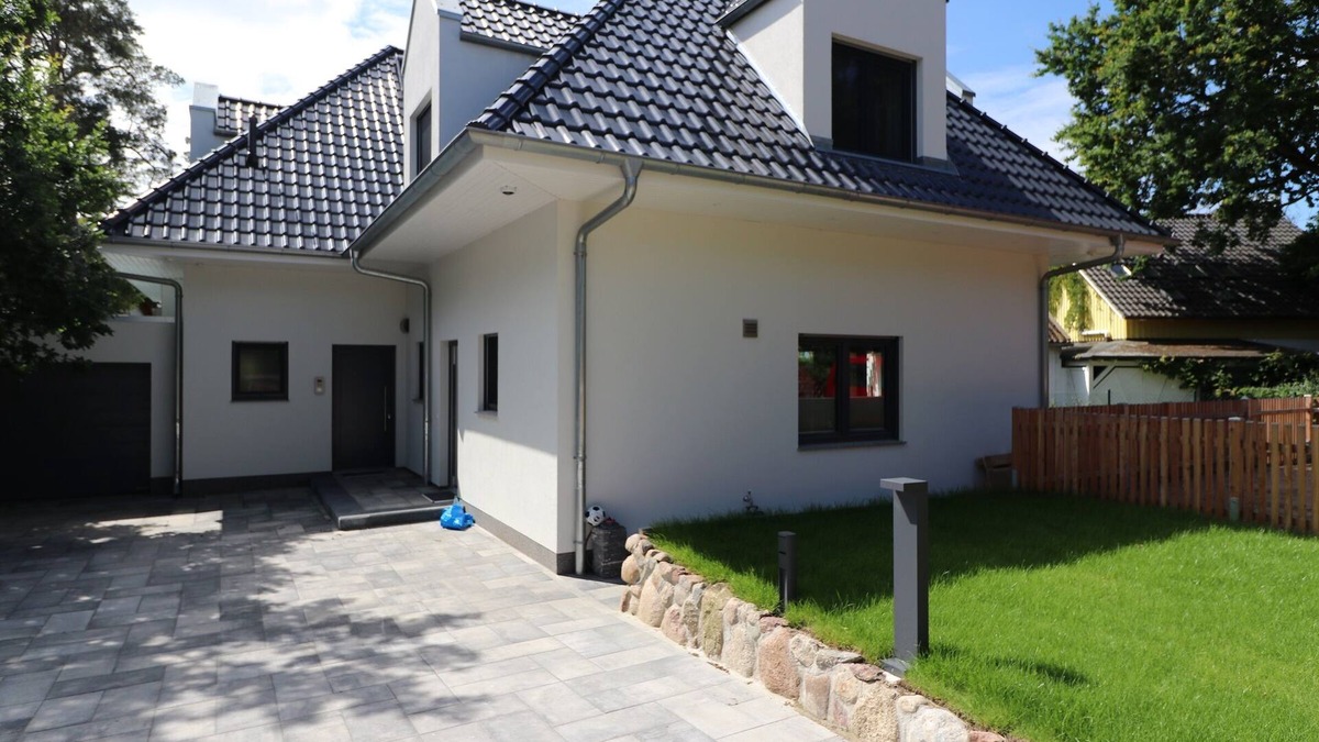 Neuhaus House | Großzügige Doppelhaushälfte mit Sauna nur Wenige Schritte zum Strand