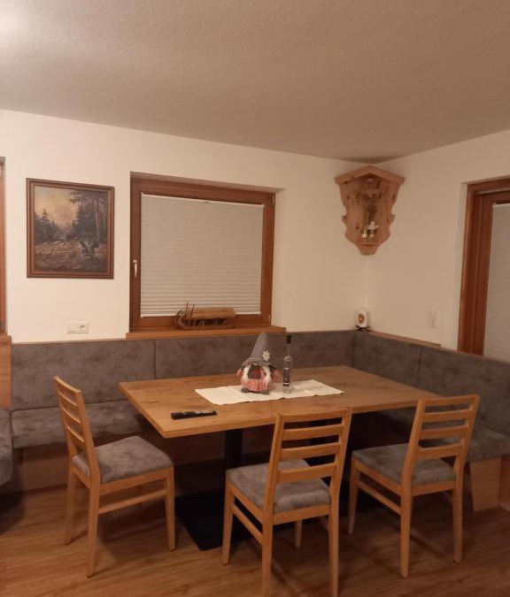 Hollenzen Apartment | Großzügiges Apartment Georg Mayrhofen Barrierefrei