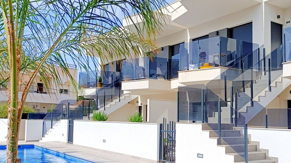 Santiago de la Ribera Apartment | Ground floor, 100m from beach, pool, wifi, parking