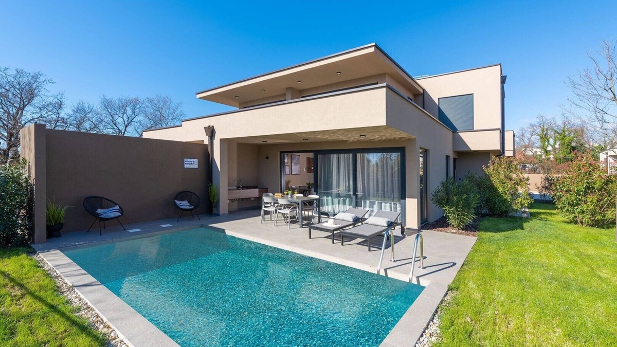 Dajla Apartment | Ground-Floor Apartment with Private Pool and Terrace in Istria, 150 Meters from the Sea