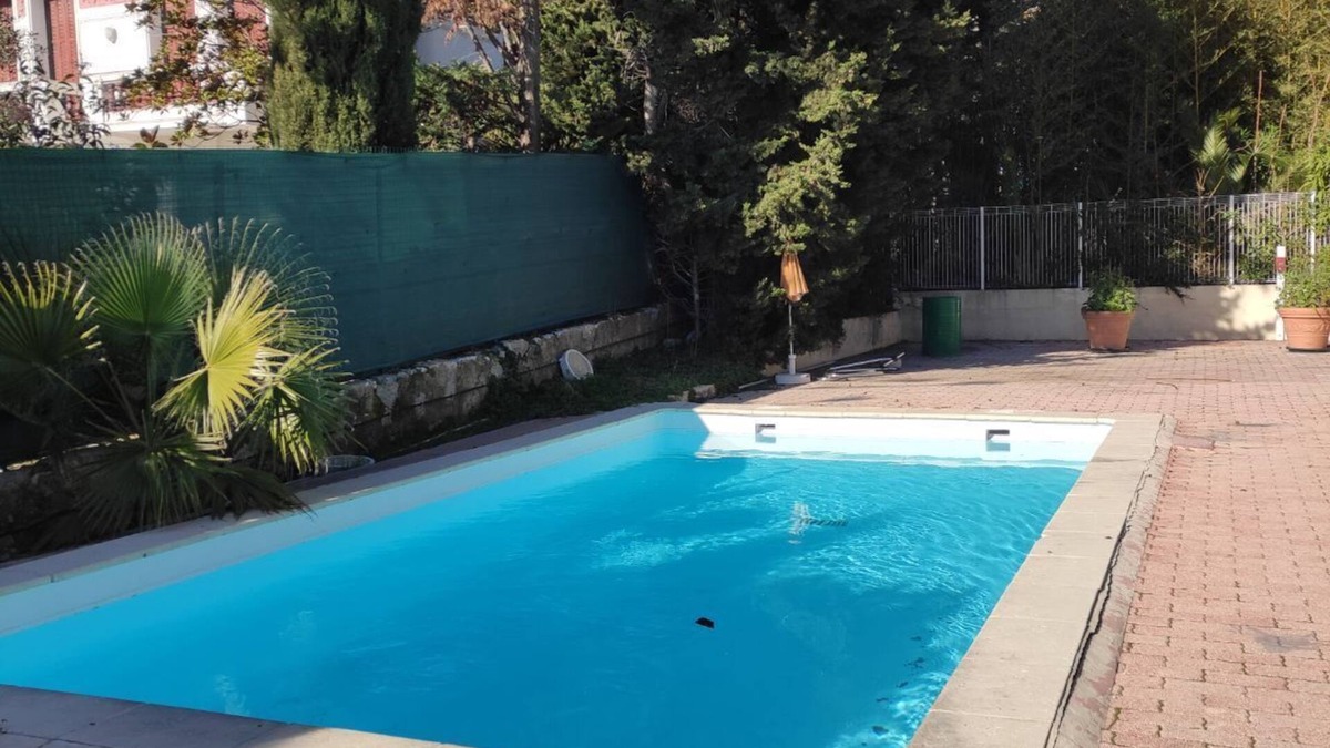 Caucade Apartment | Ground floor apartment, swimming pool 500m from the sea