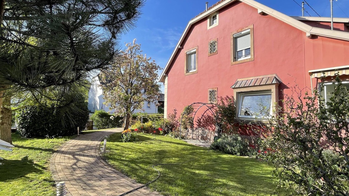 Saverne House | Ground floor Character house (PRM access) close to town center