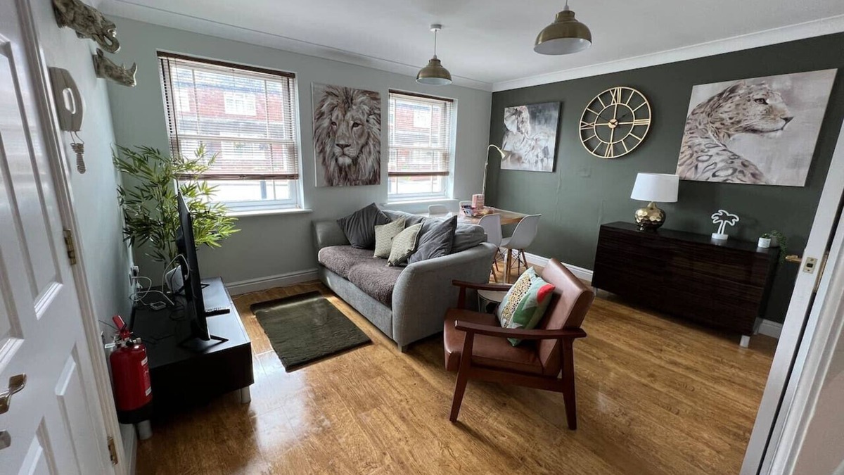 Hereford Apartment | Ground Floor-FreeParking-Central