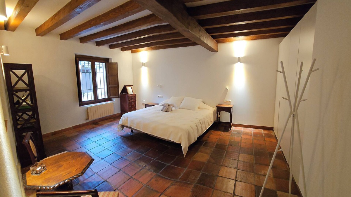 Pedraza Apartment | Ground Floor. House, apartment of 100 m. in the center of Pedraza, without stairs