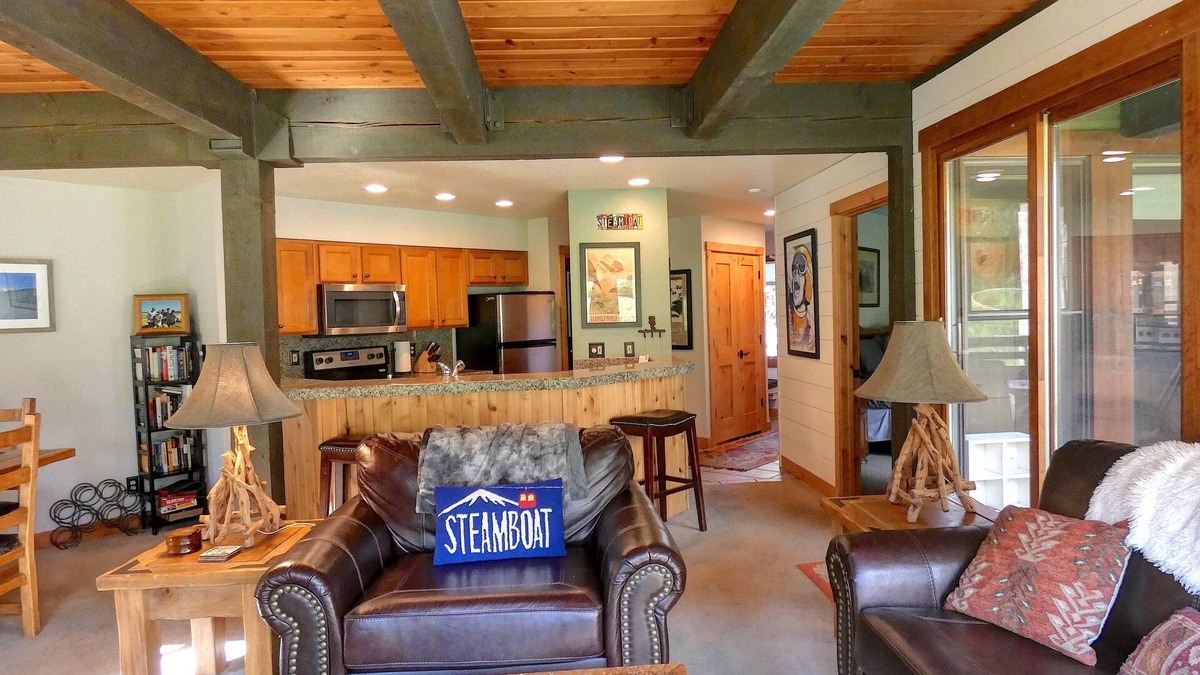 Steamboat Springs Condo | ⭐️ Ground Floor No Stairs ⎮ Walk to Ski ⎮ Mountain Village ⎮ Private Deck