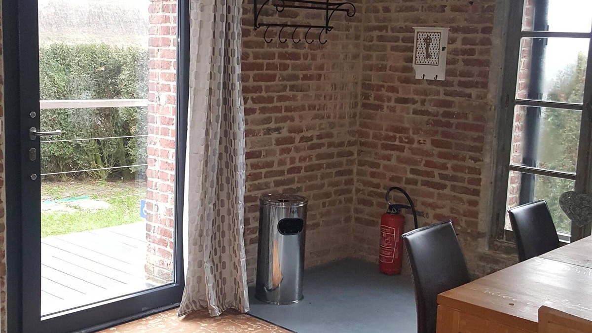 Steenbecque Cottage | Group accommodation for 12 people in a rural setting